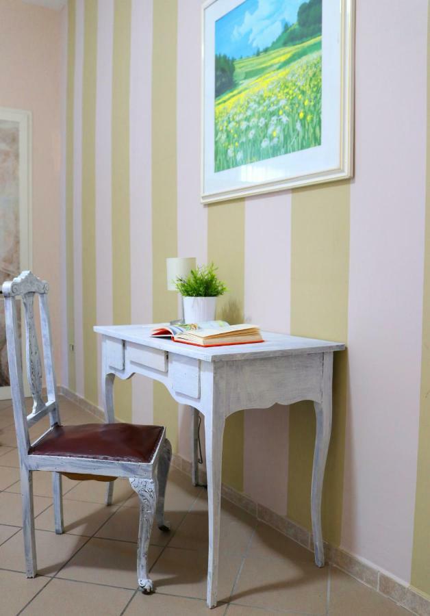 Hotel Charming Gea à San Felice a Cancello Extérieur photo